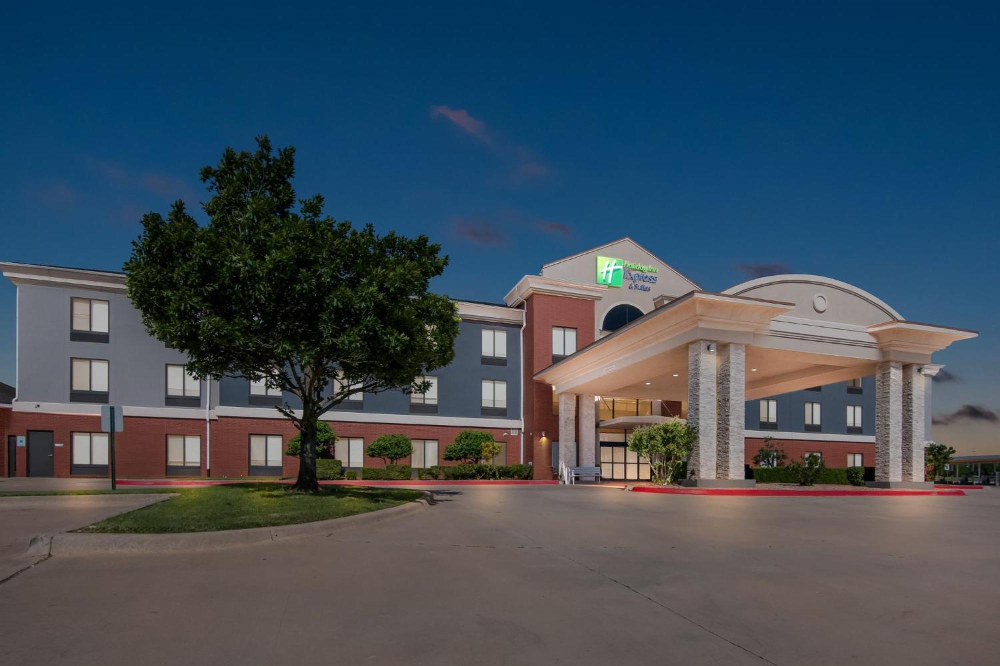Holiday Inn Express & Suites Perry By Ihg Εξωτερικό φωτογραφία